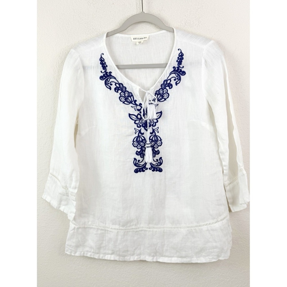 Artisan NY 100% Linen Blouse Sz S White Blue Embroidery Boho‎ Peasant Coastal